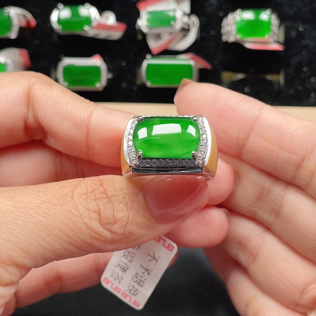 小***。翡翠银S925镶嵌戒指编号2441没运费险