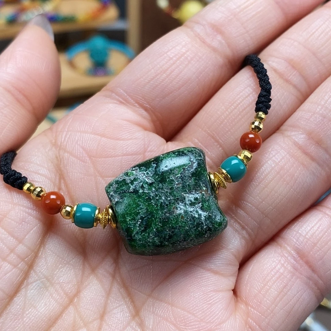 绿松石未镶嵌珠宝奇石