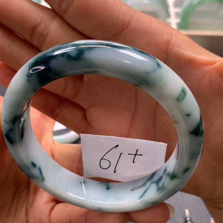 未镶嵌手镯翡翠手镯