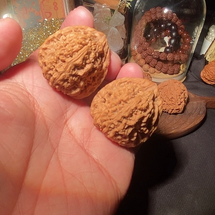 把件文玩核桃南疆石