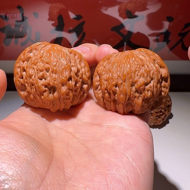 文玩核桃吊坠43.3全品昌平山地蝴蝶磨