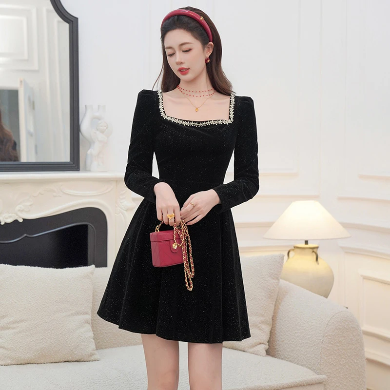 显瘦气质轻奢赫本风名媛宴会小黑裙法式秋冬连衣裙9970