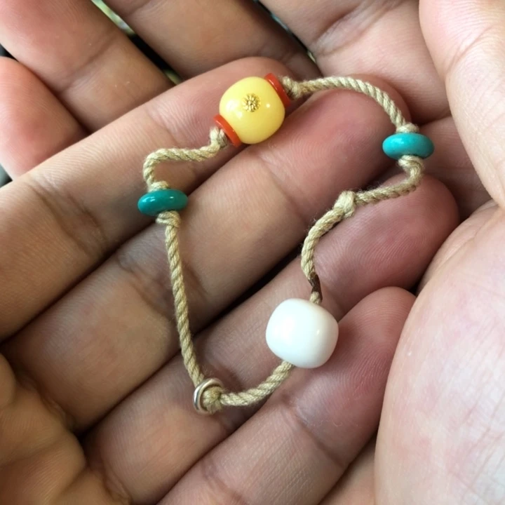 未镶嵌蜜蜡珠宝奇石