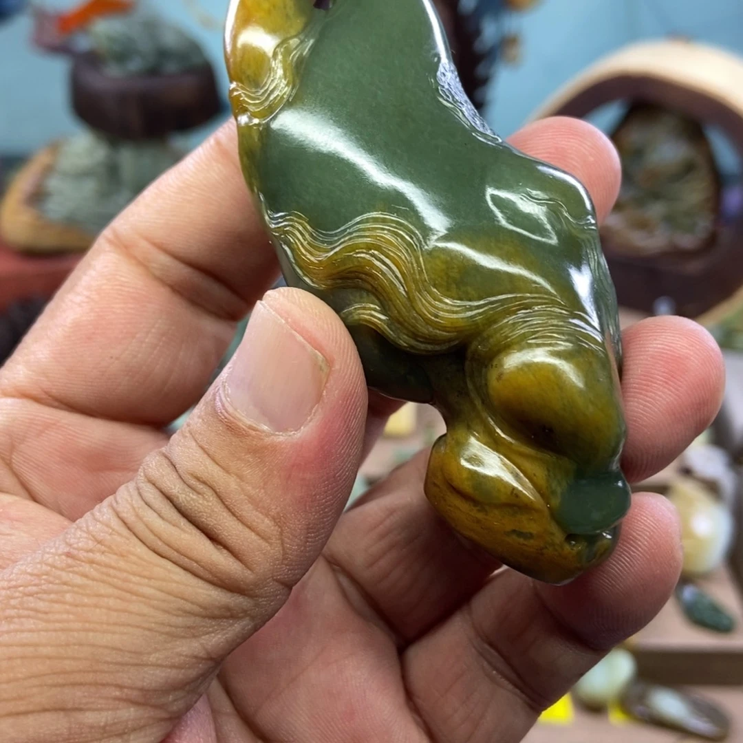 超***胖岫岩河磨玉（透闪石质玉）未镶嵌把件