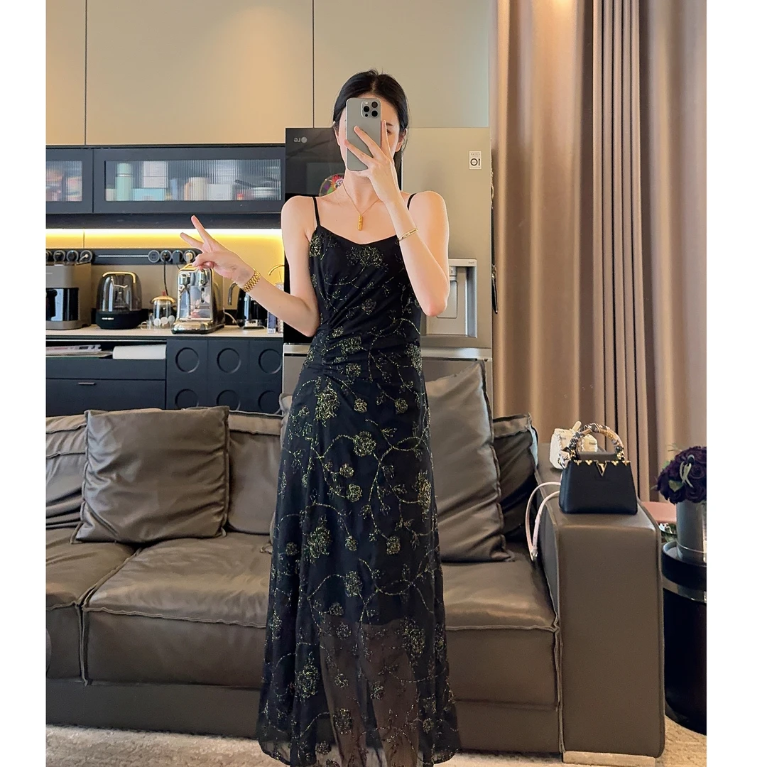 Zwinnie/詹维尼【黑玫瑰】气质款女神范显瘦连衣裙 GHH202442