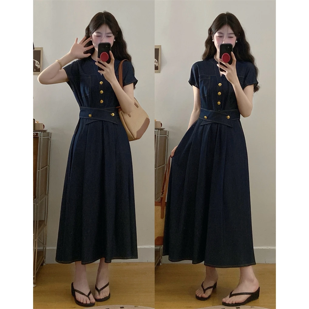 2025大码夏季新款胖MM高级感V领收腰显瘦气质通勤牛仔连衣裙