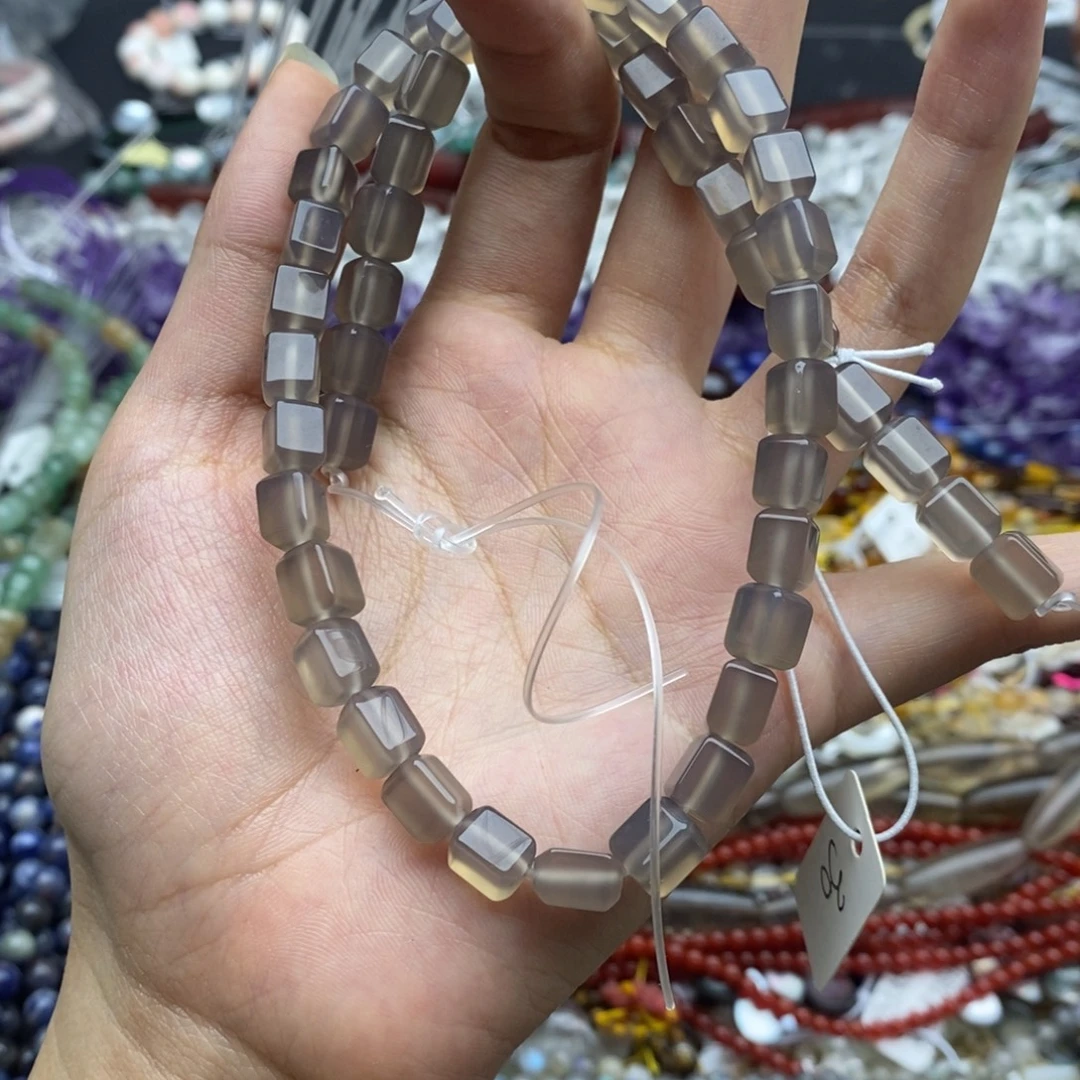 玛瑙/玉髓未镶嵌珠宝半成品一条纯天然冰透灰玛瑙方糖切角6.5×8.8