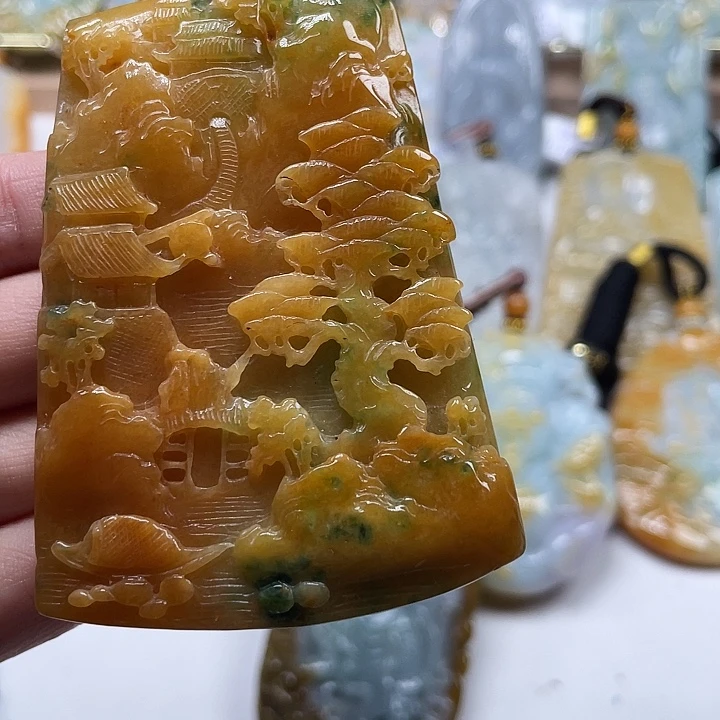 ᴳ***优翡翠未镶嵌颈饰天然