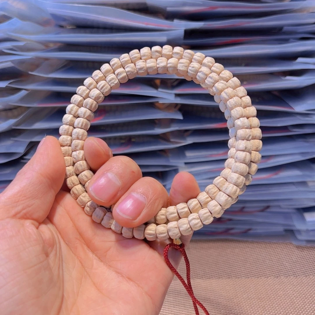 柏香籽/百香籽吊坠倔****猫