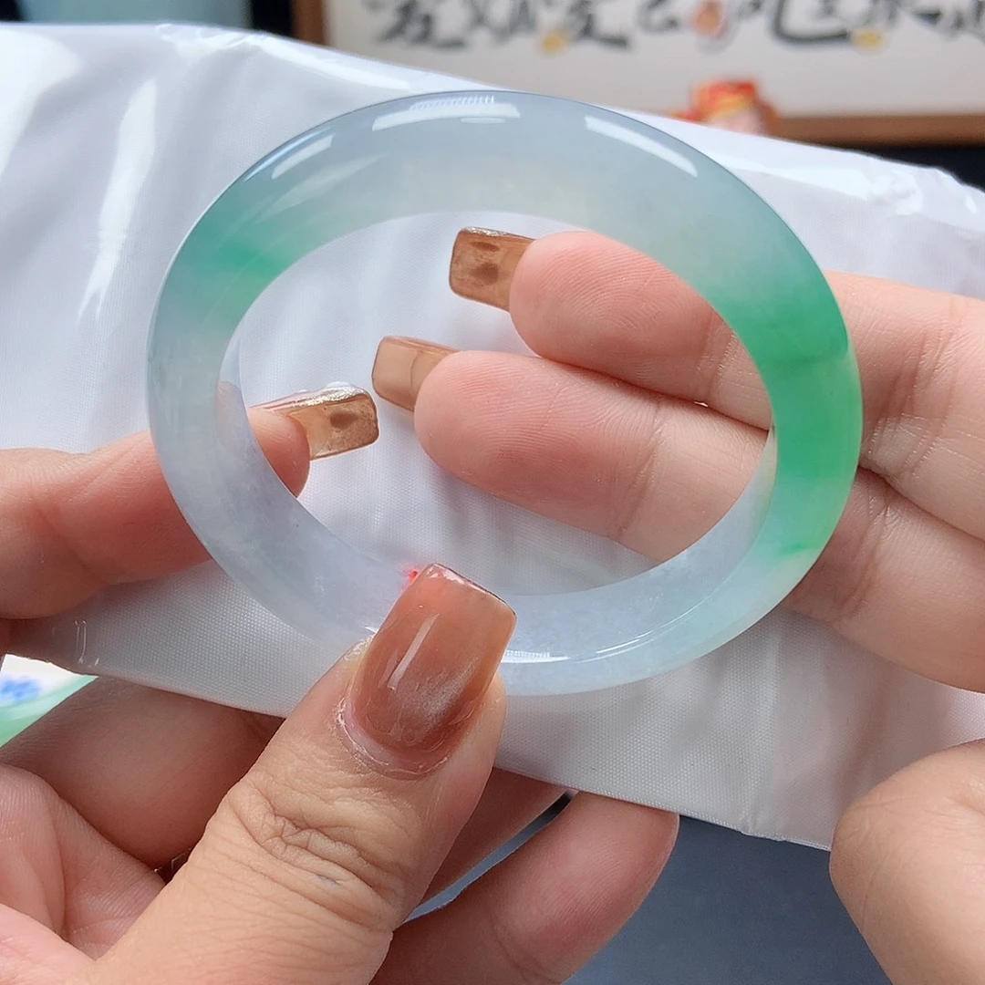 翡翠未镶嵌手镯112号