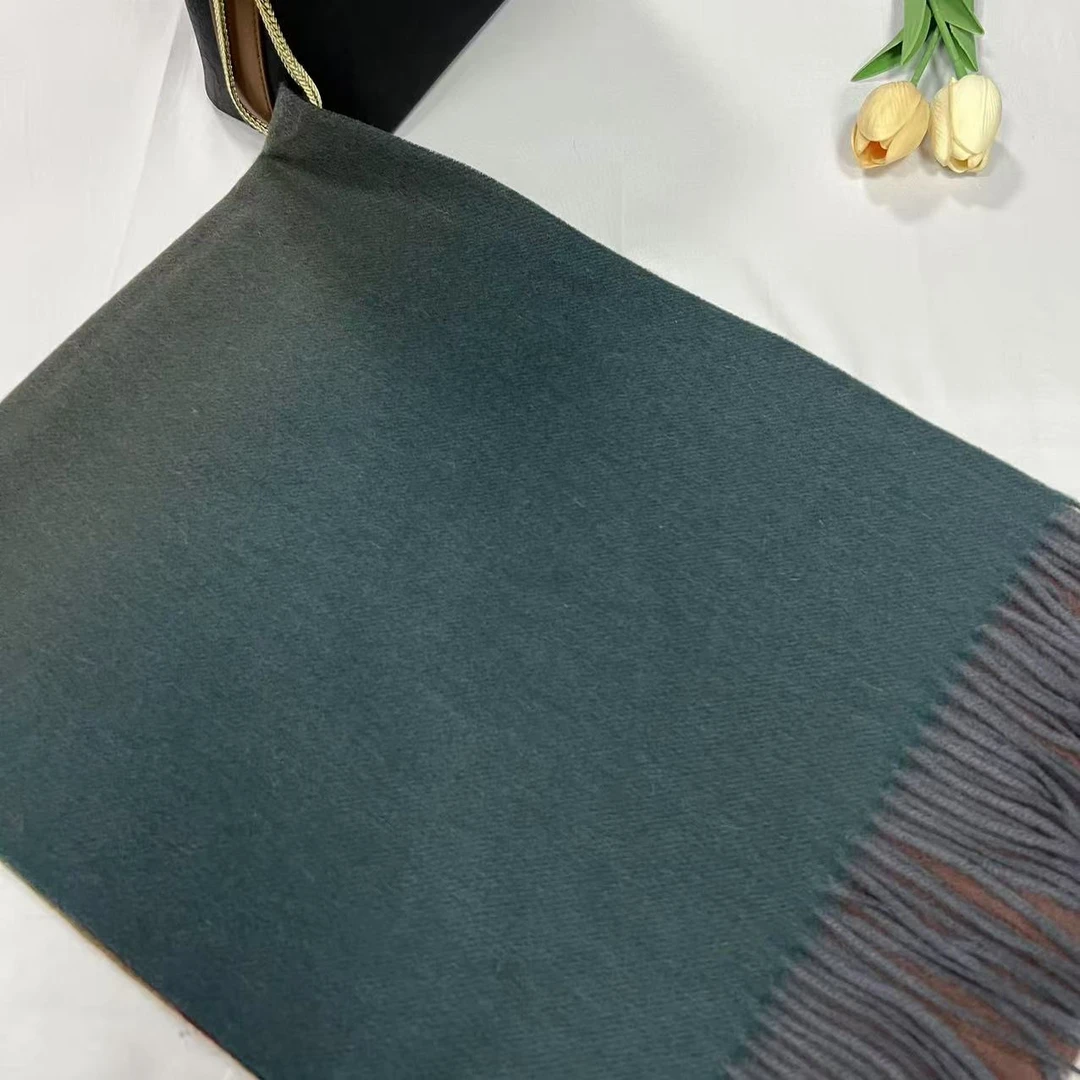 羊毛长巾-彩虹渐变 200*36cm丝巾