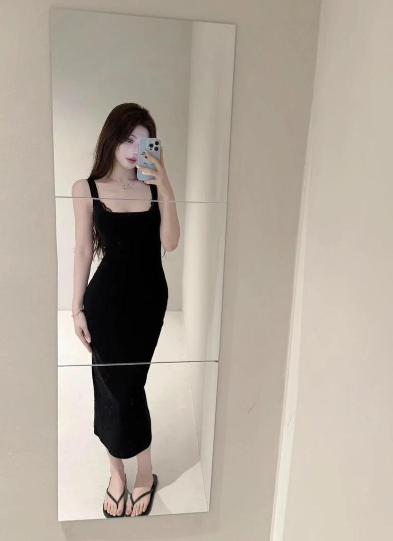 Yucii 经典基础蕾丝拼接黑裙针织弹力显瘦质感内搭外穿连衣裙