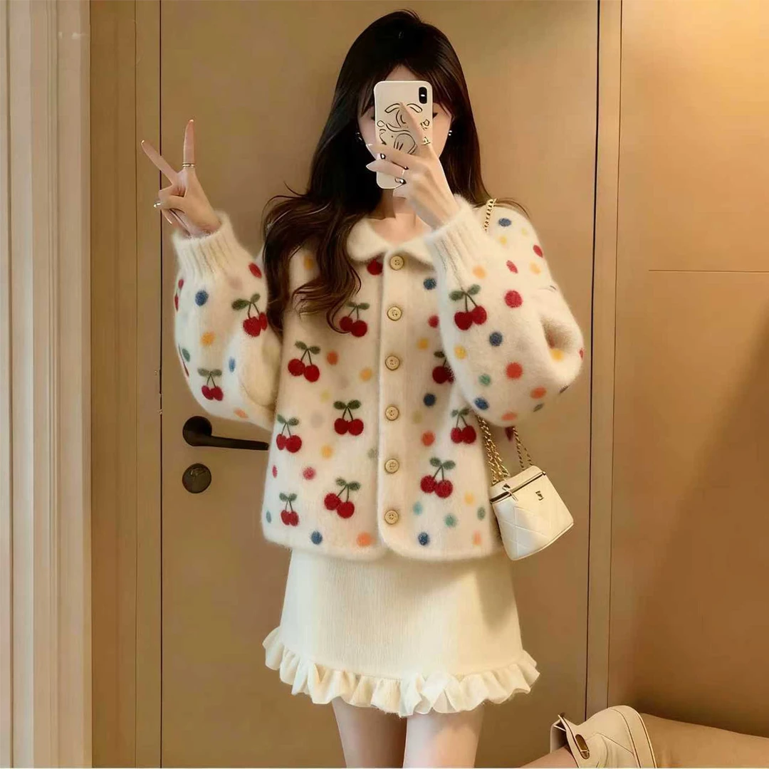 2025新款可爱樱桃波点羊羔毛外套女宽松显瘦百搭毛毛外套