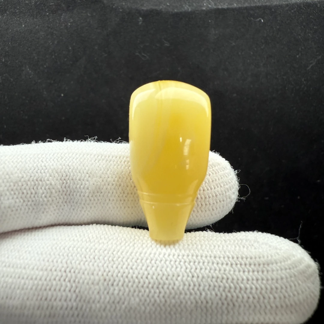 Z3657天然蜜蜡 三通 15.4*29.8*15.3mm支持复检