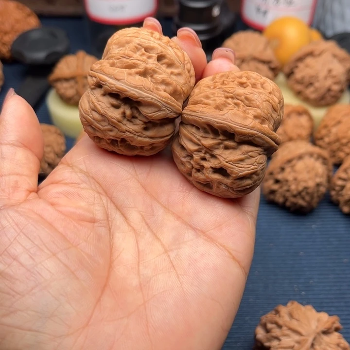 吊坠文玩核桃44元宝全品