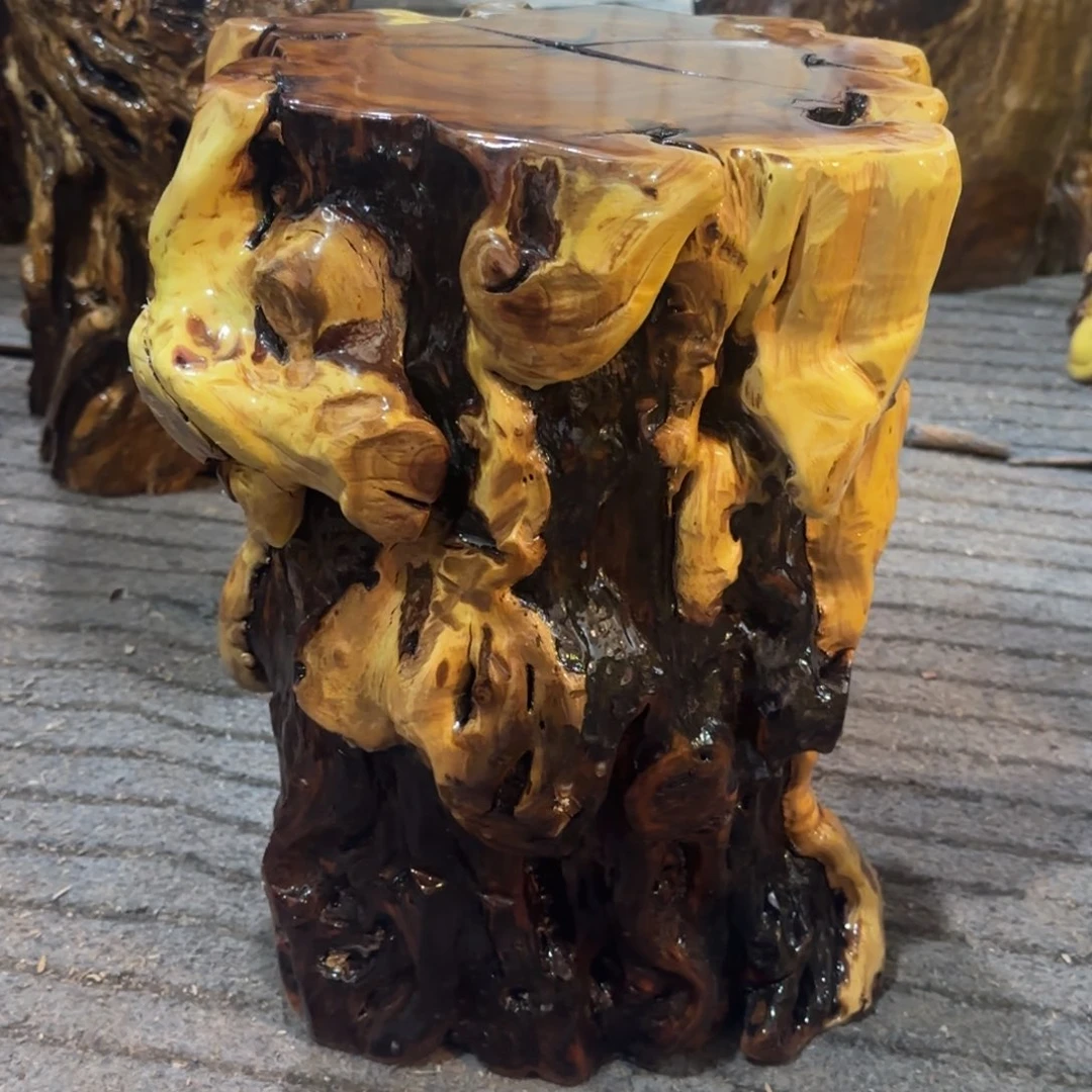 江***人龙纹鸡心枣木手工艺品