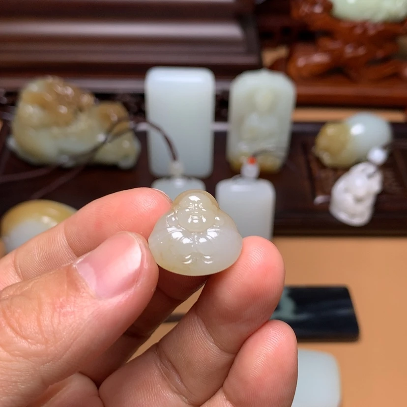 【闪购商品】和田玉颈饰未镶嵌一****。