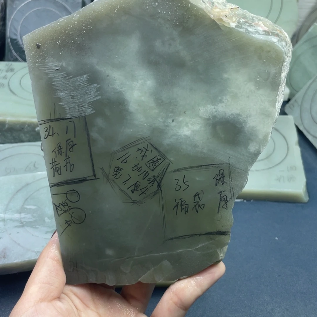 胡***。和田玉未镶嵌手镯戒圈