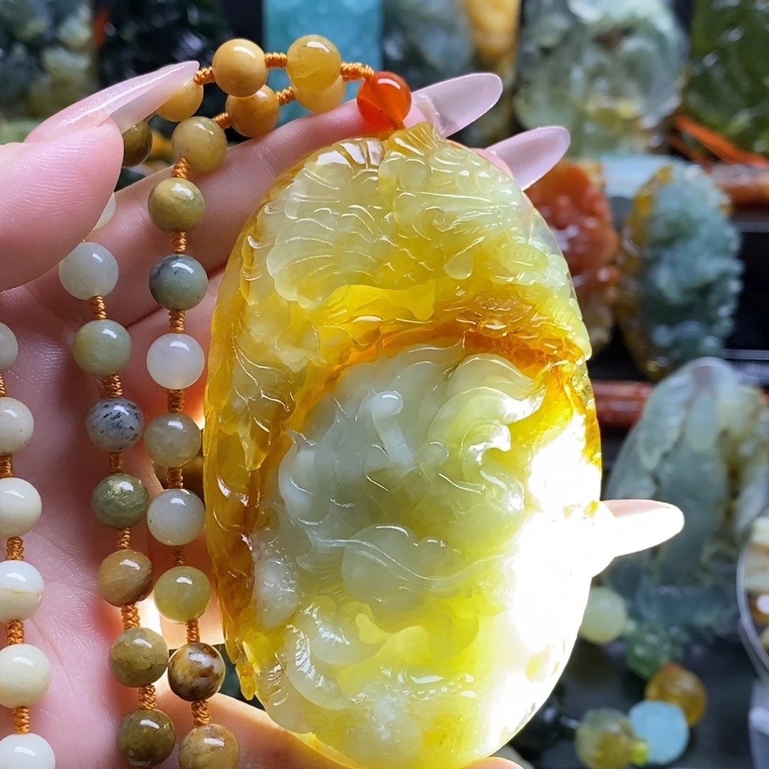 蛇纹石玉未镶嵌颈饰