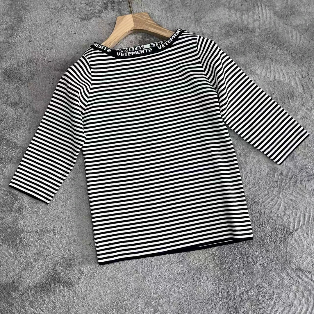 25早春韩版减龄条纹针织中袖上衣