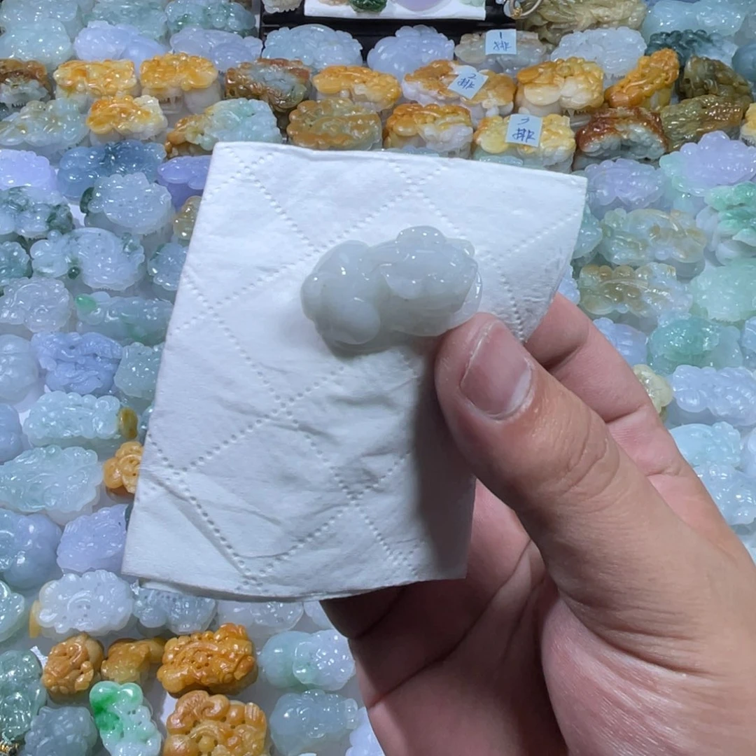 翡翠未镶嵌颈饰天然