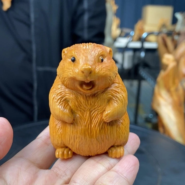 柏木（崖柏）土拨鼠