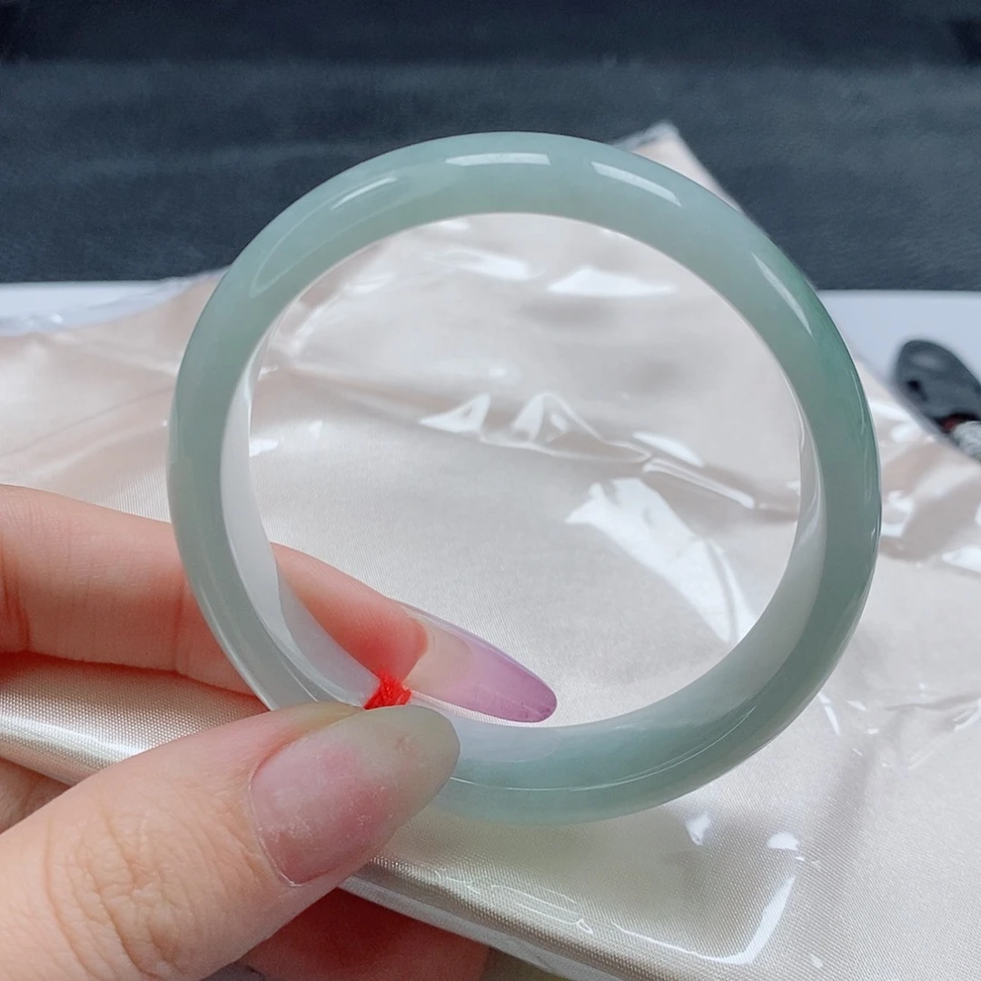 【闪购商品】未镶嵌手镯（贵妃镯）翡翠514号