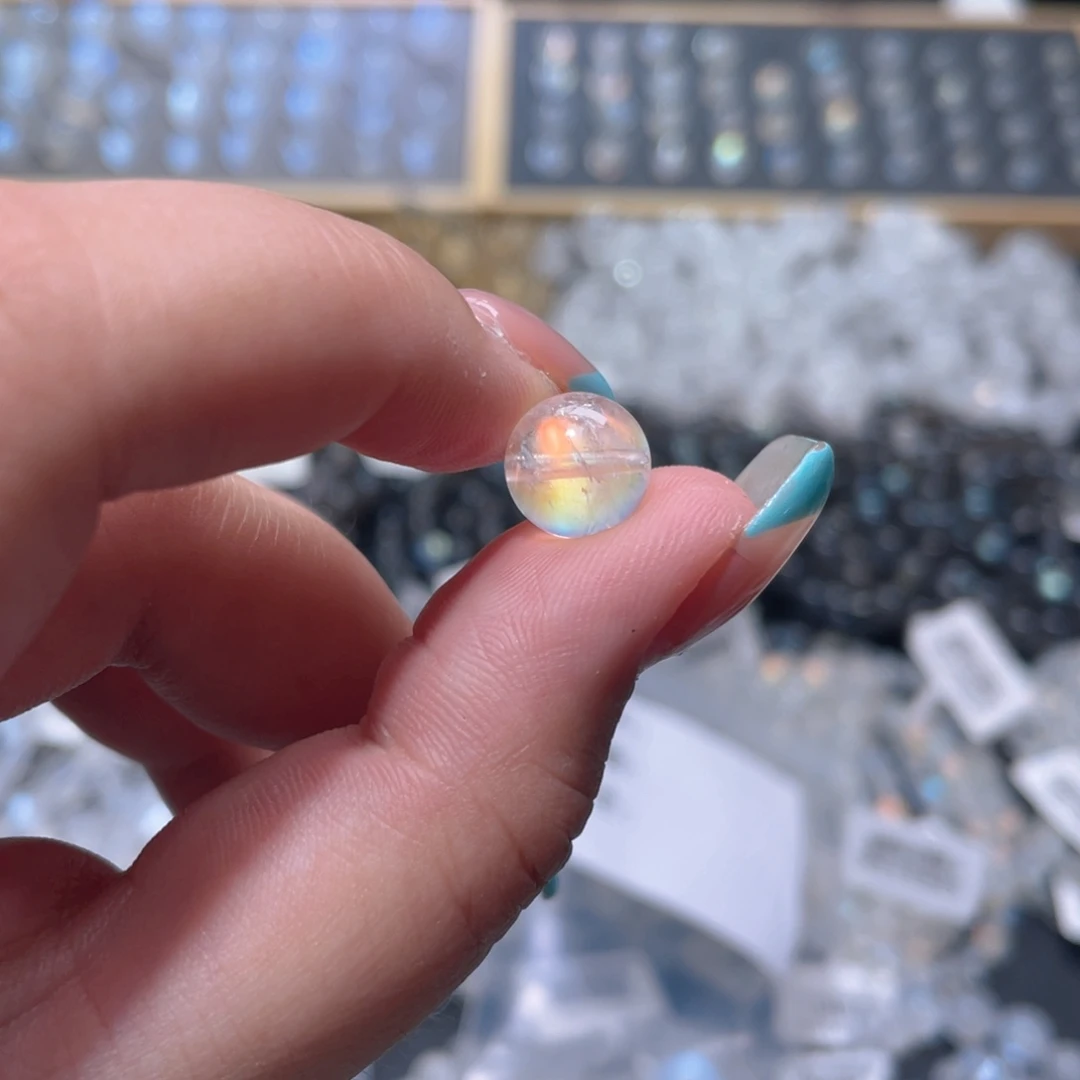 哦***长石裸石马岛幻彩月光石单珠10mm