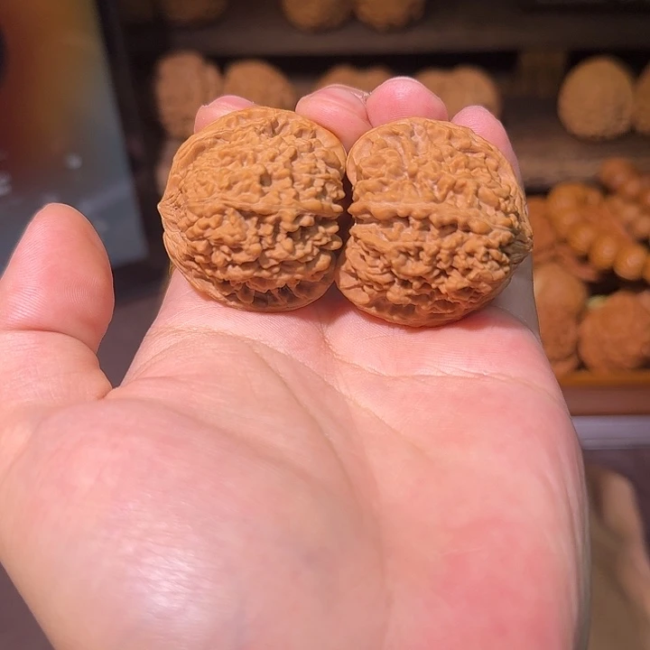 吊坠文玩核桃39全品毛满天星