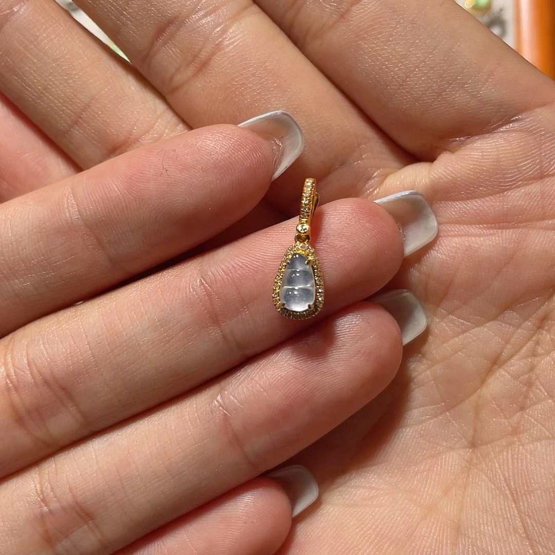 吊坠(不含链)18K金镶嵌翡翠