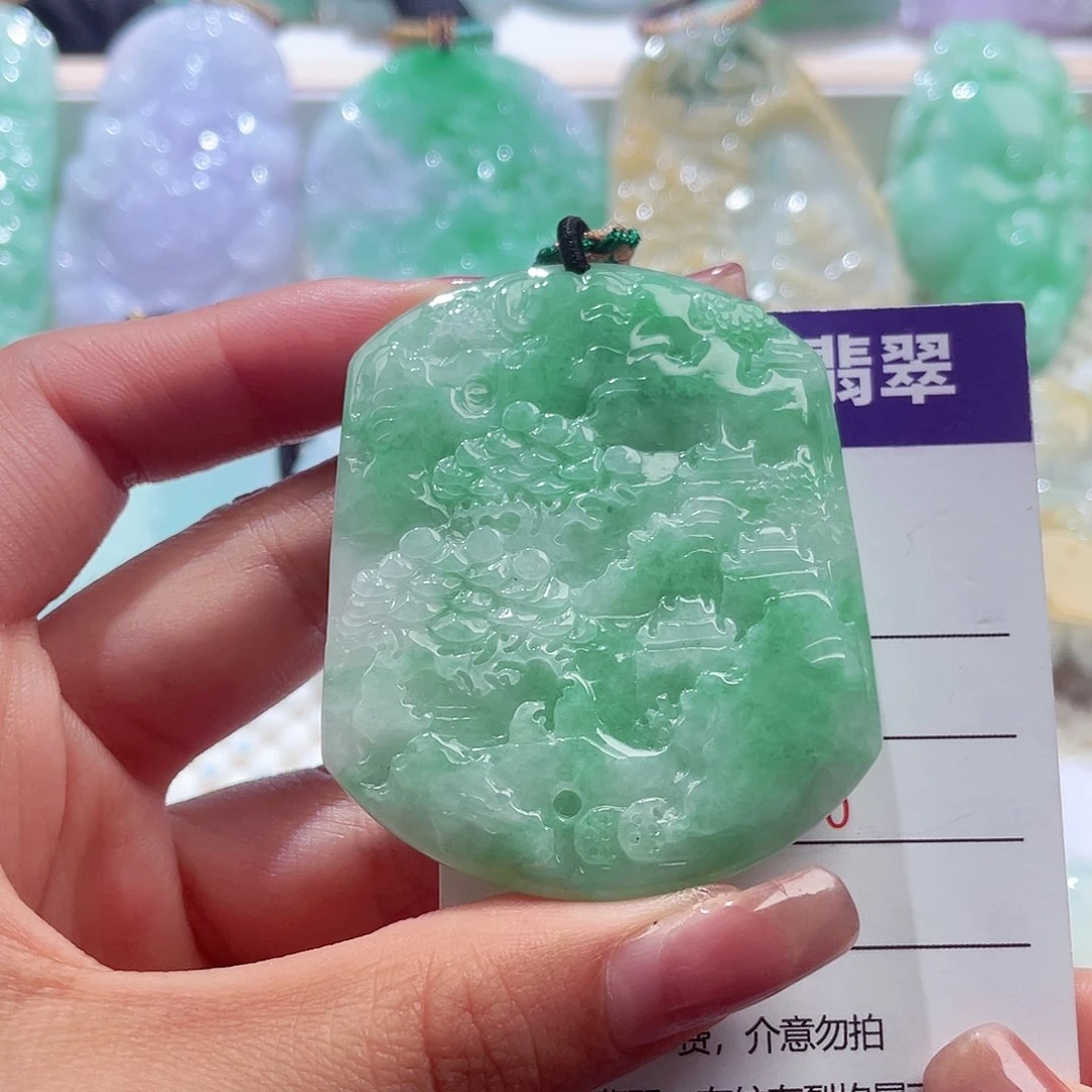颈饰未镶嵌翡翠山水
