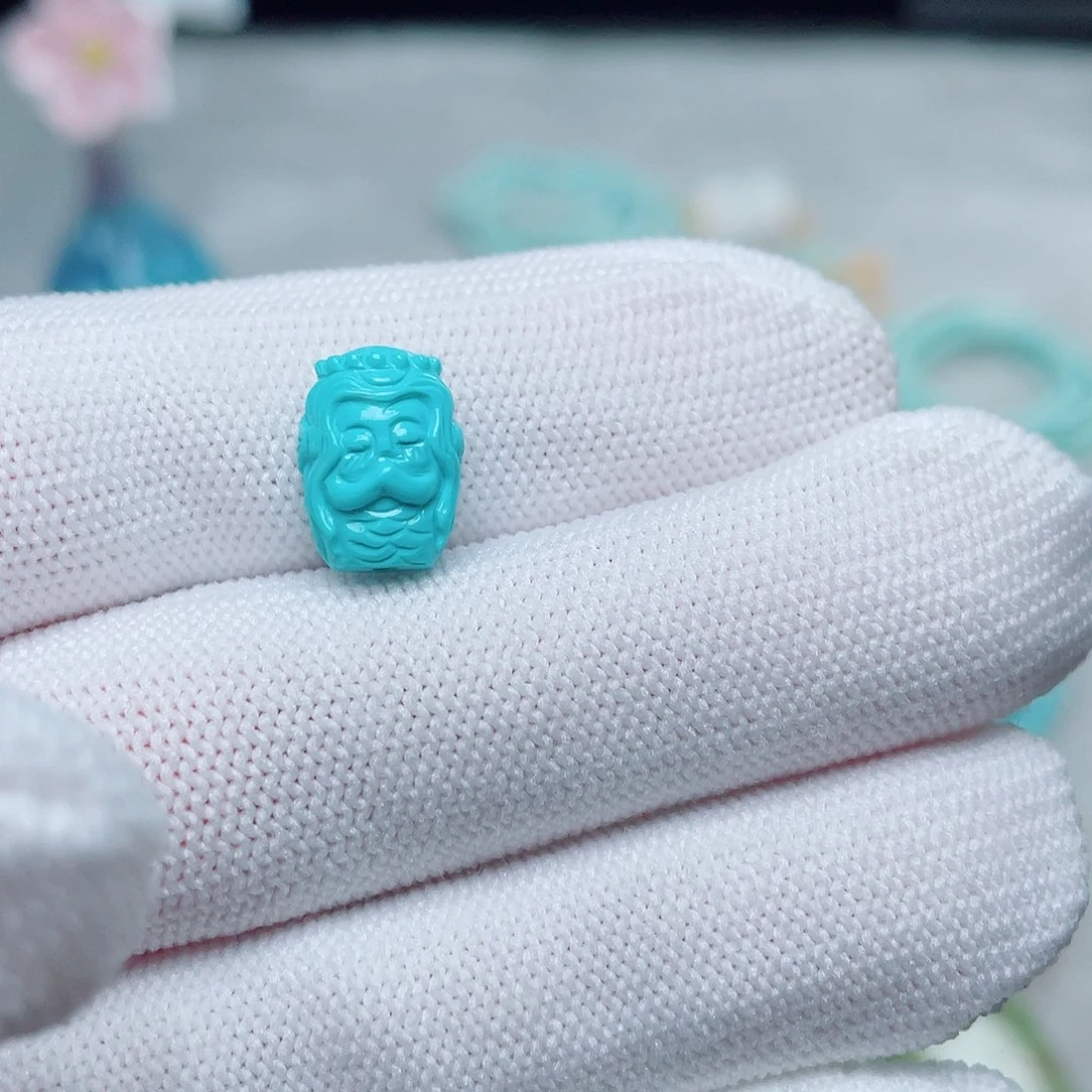 卓***)绿松石未镶嵌珠宝奇石