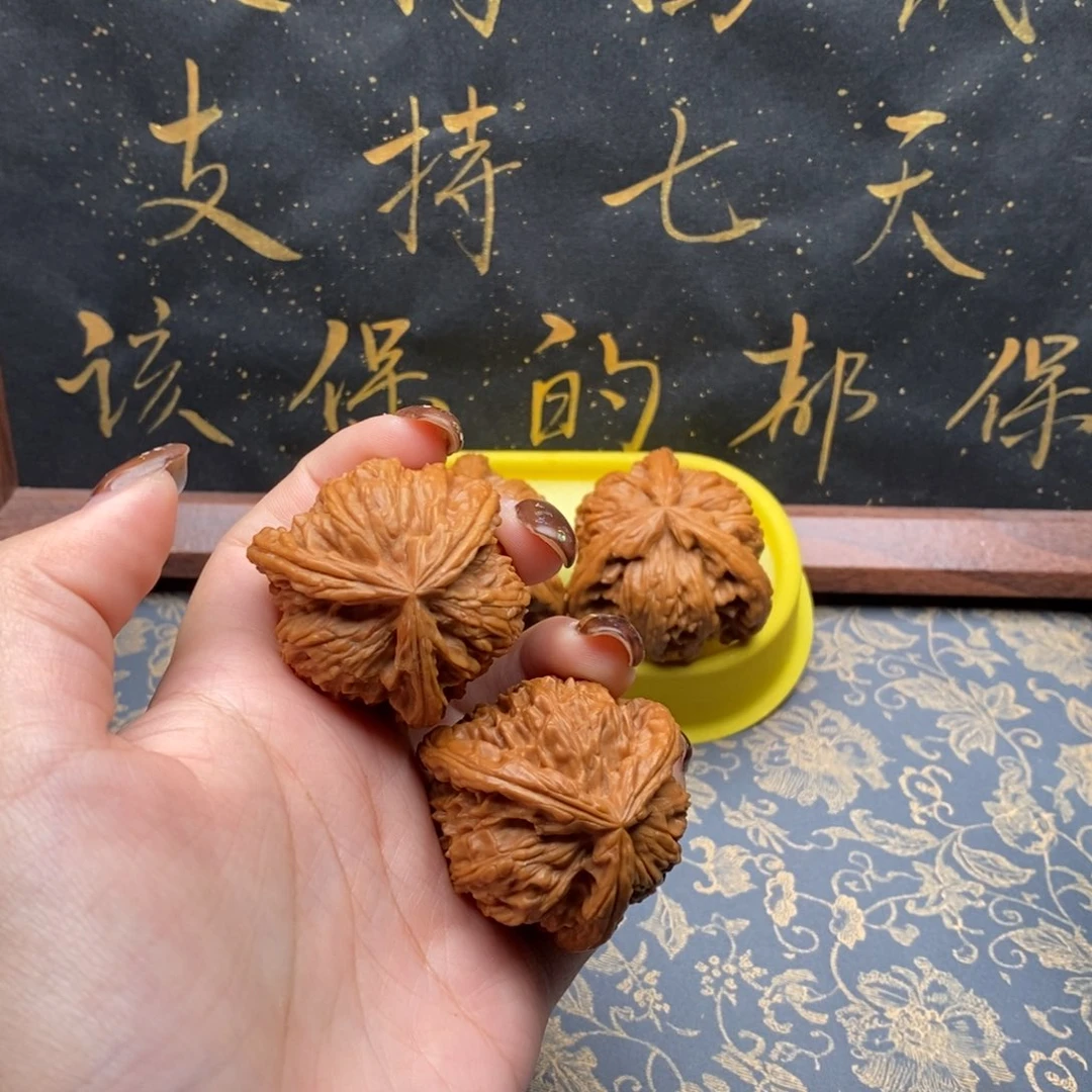 吊坠文玩核桃啊****）