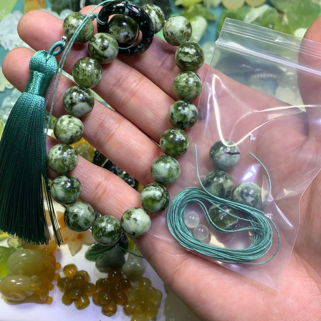 岫玉颈饰未镶嵌爱****、串