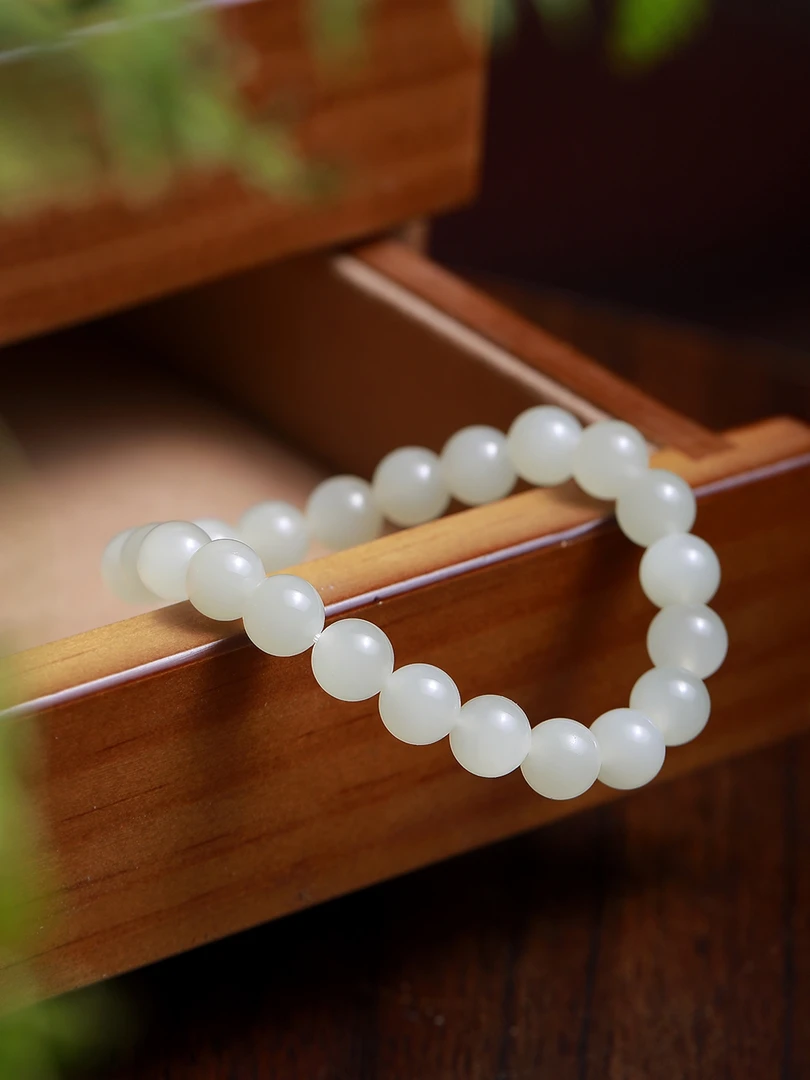 纯天然和田玉新疆于田料1级货头品质收藏级和田玉白玉手串