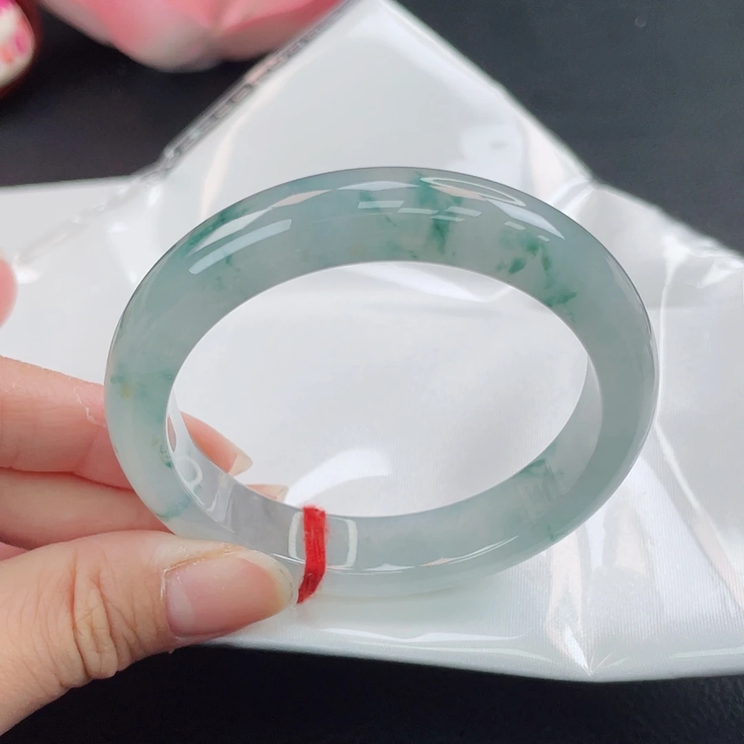 翡翠未镶嵌手镯飘花