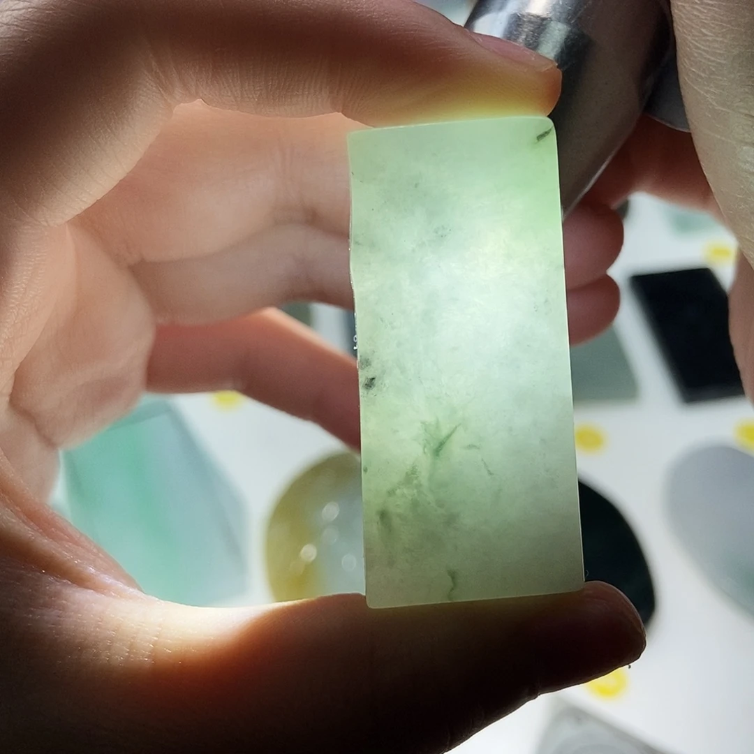 定制翡翠未镶嵌翡翠