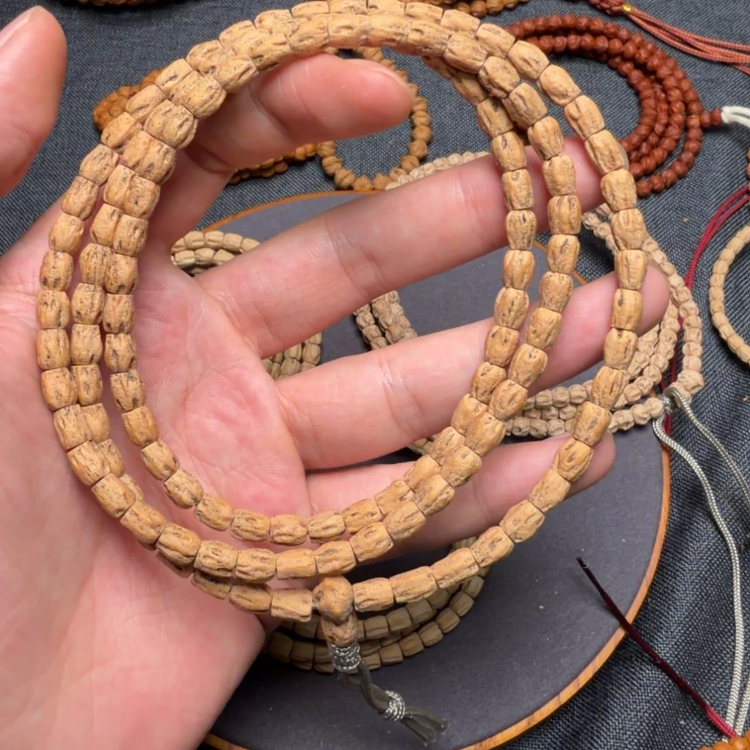 黑***挥柏香籽/百香籽吊坠