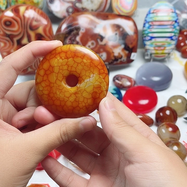 玛瑙/玉髓未镶嵌珠宝奇石