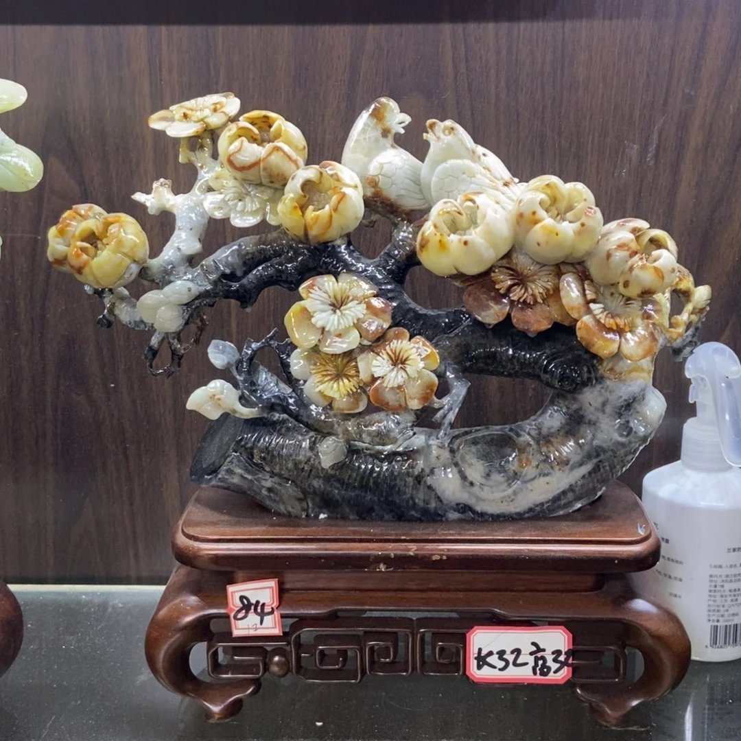 逆***界石材天然岫岩玉摆件