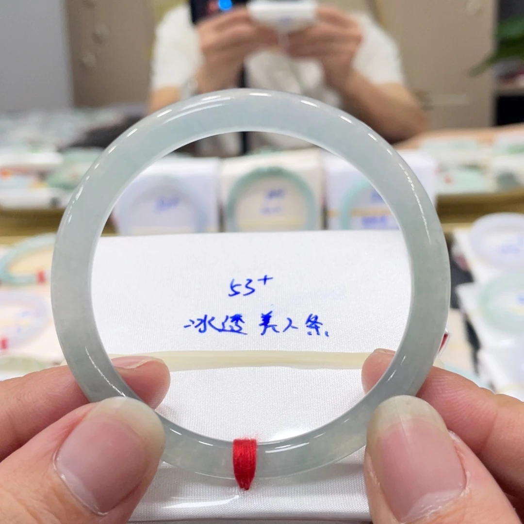 翡翠未镶嵌手镯翡翠手镯