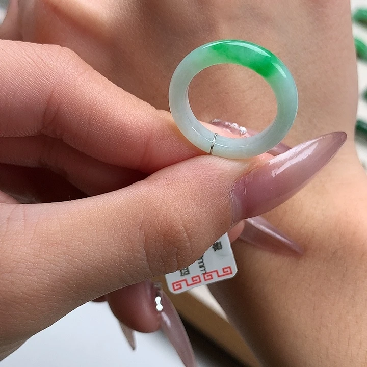 翡翠未镶嵌戒指12圈