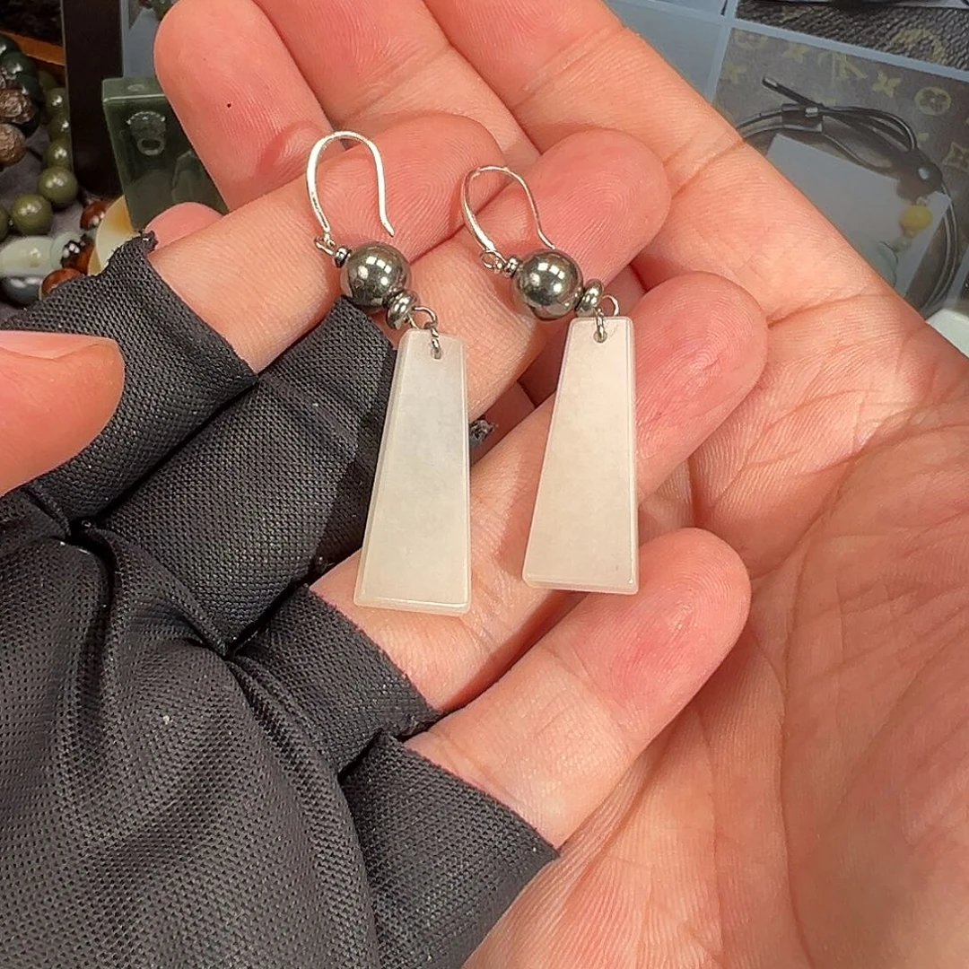 和田玉银S925镶嵌耳坠兆*