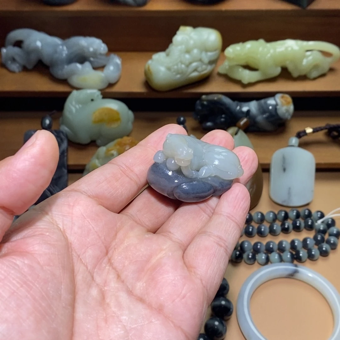 未镶嵌和田玉挂件