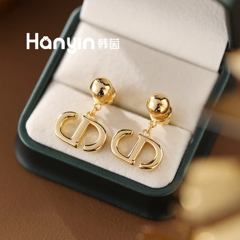 铜合金耳饰 定制款925银针金色光面猪鼻圆珠耳钉AAA