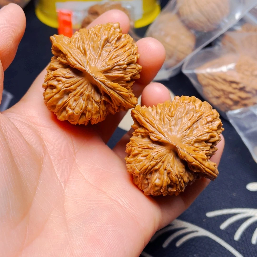 吊坠文玩核桃楼子一对