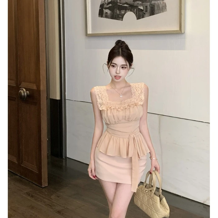 蕾丝拼接绑带修身方领无袖上衣女夏季纯欲风套装包臀半身裙两件套