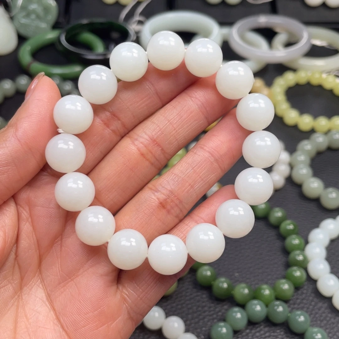 和田玉未镶嵌手链