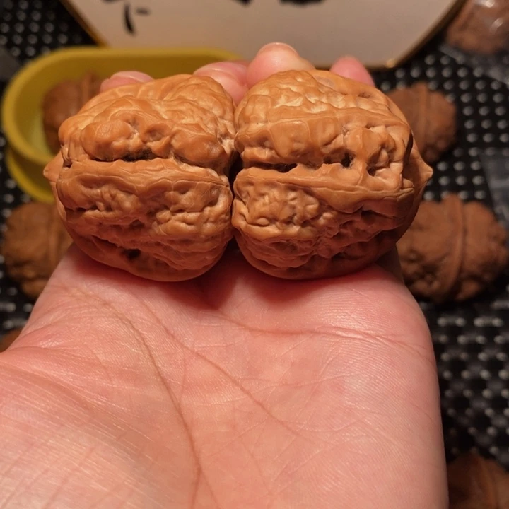 あ***有把件文玩核桃蛙王