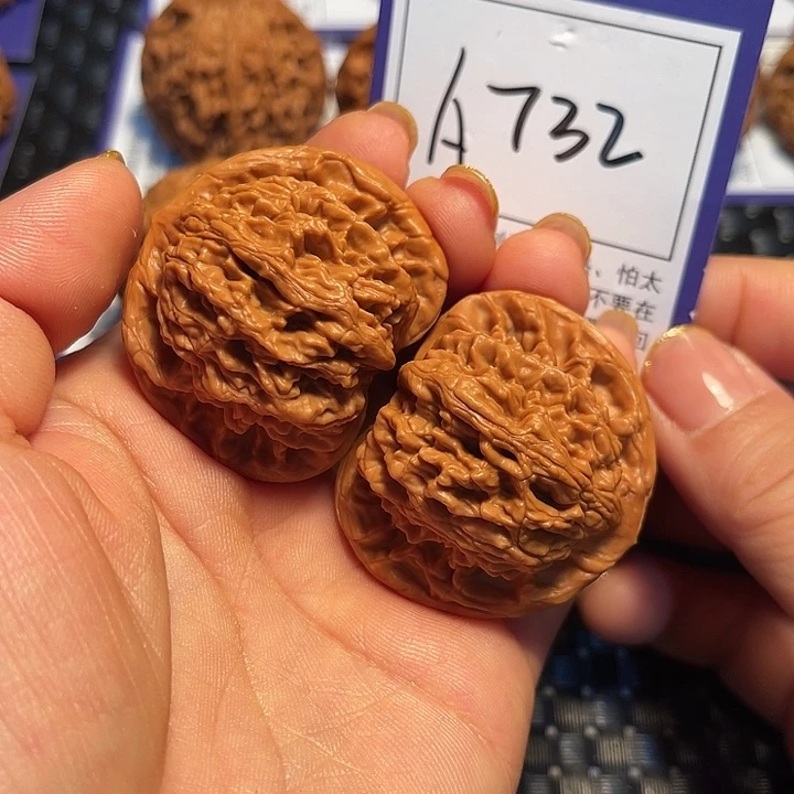 桃核把件43虎头A732